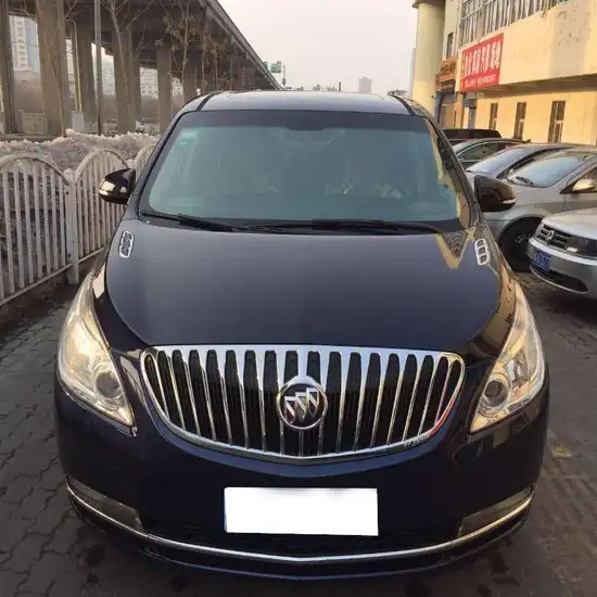 7座蓝色商务别克