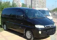 9座黑色现代瑞丰商务车