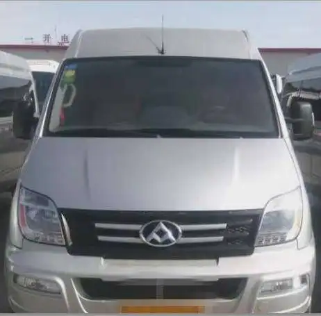 15座大通车