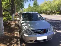 7座银色商务别克