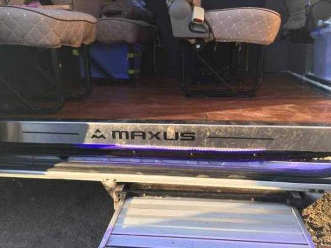 cafbd93a30af3fb859214487104c9f9e.jpg 15座大通,圖三