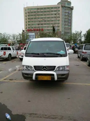 15座奔驰商务车