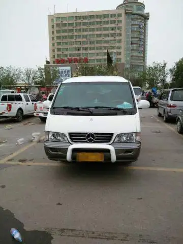 15座奔驰商务车