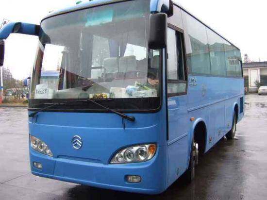 37座金龙客车