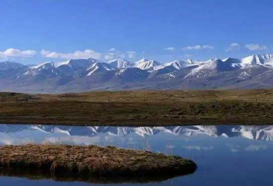 巴音布鲁克草原最美的湖沼地