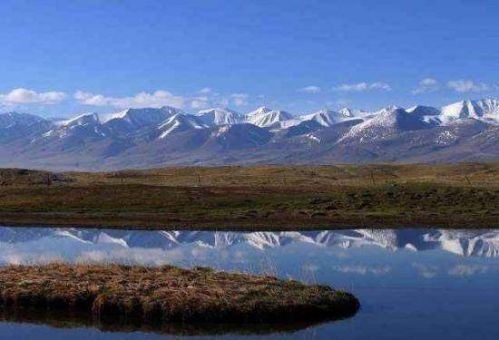 巴音布鲁克草原最美的湖沼地,图二