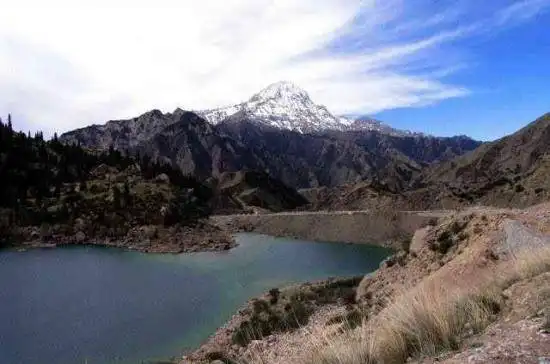 碧水涟漪——库车小龙池