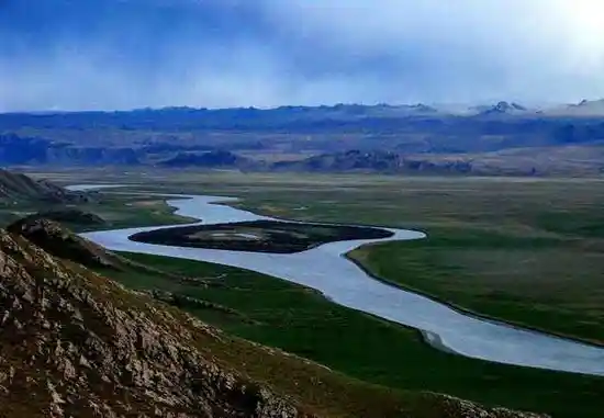 巴音布鲁克天鹅湖