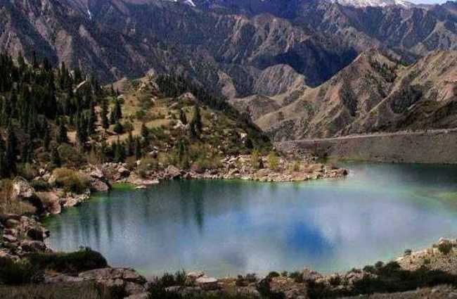 碧水涟漪——库车小龙池,图一