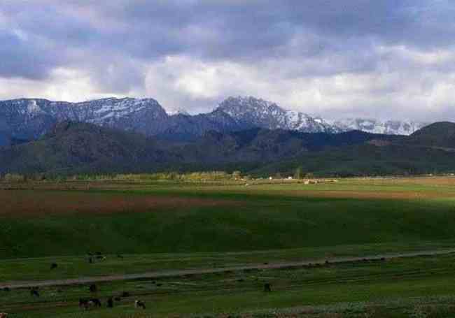 峻美乌孙山,图二