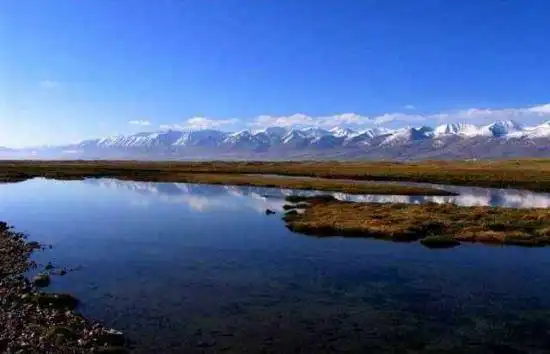 巴音布鲁克草原最美的湖沼地