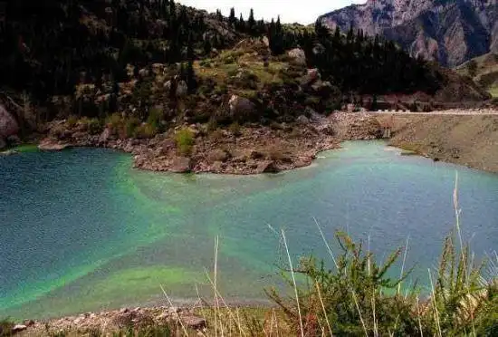 碧水涟漪——库车小龙池