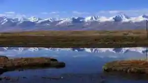巴音布鲁克草原最美的湖沼地