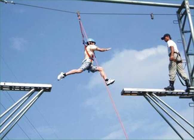 企业拓展之空中断桥,图三