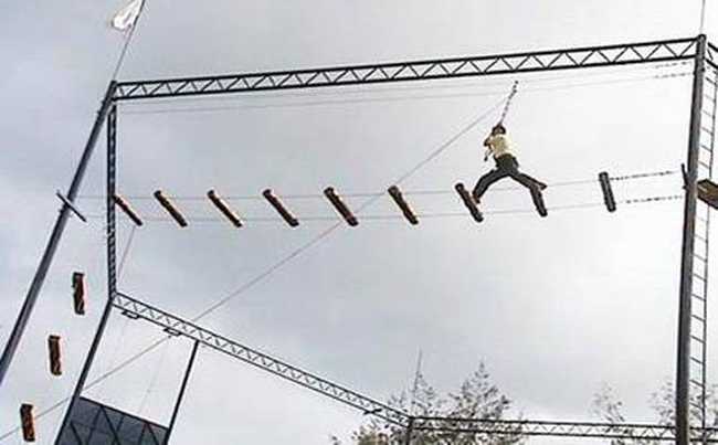 企业拓展之飞夺泸定桥,图三