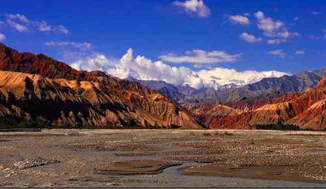 新疆奥依塔克,图一