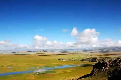 新疆巴音布鲁克风光