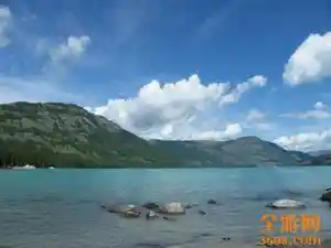 新疆喀纳斯湖