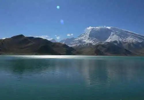 高原明珠--卡拉库里湖