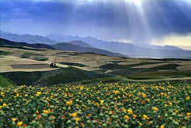 新疆奇台半截沟风光,图一