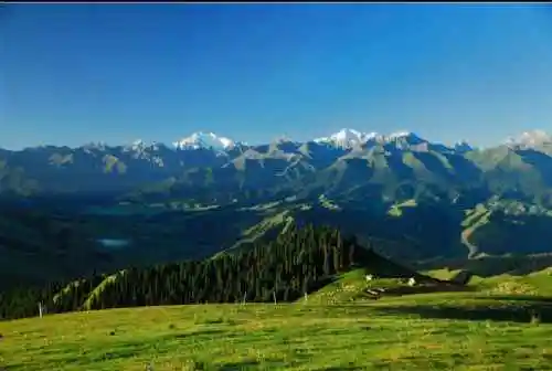 新疆昌吉索尔巴斯陶风光