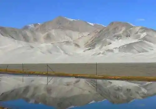 走向卡拉库里湖