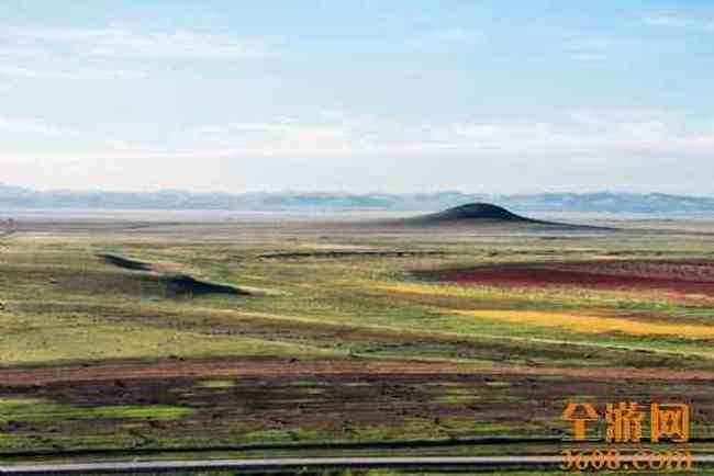 哈夏图的五彩地,图一