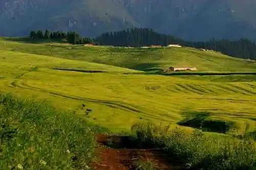 奇台半截沟风光