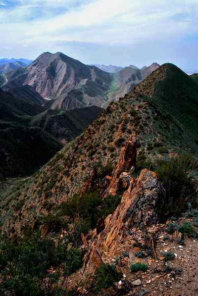 新疆卧龙岗,图二