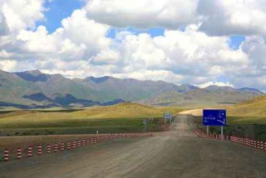 新疆阿拉山口国防公路,图七