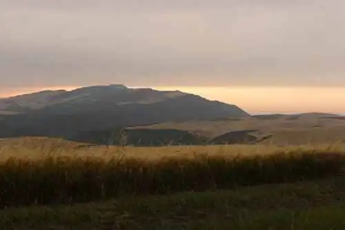 新疆半截沟风光