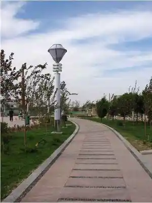 新疆吉木萨尔广场小景
