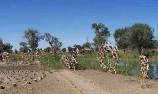 新疆--罗布泊村寨风光,图三