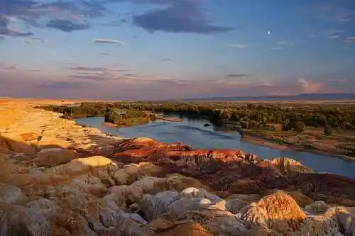 新疆五彩滩风景