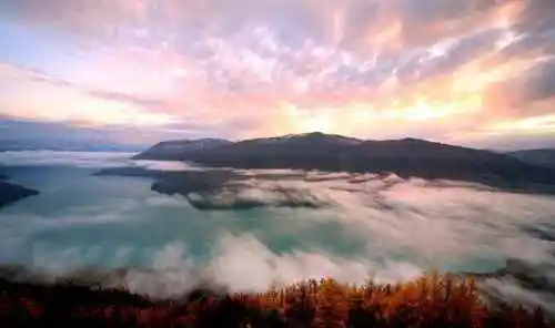 神秘的喀纳斯湖