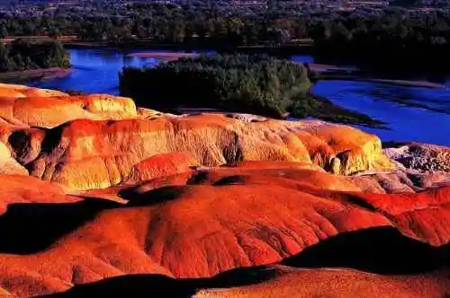 新疆五彩滩风景