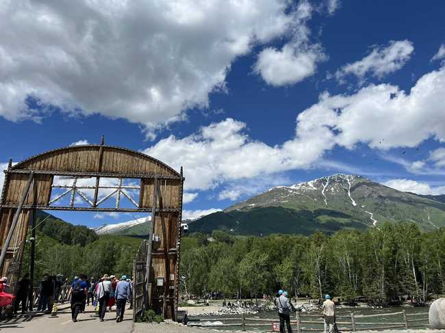 六月禾木村景色