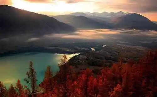 神秘的喀纳斯湖