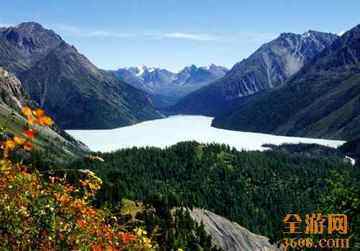 哈纳斯湖秋光,图二