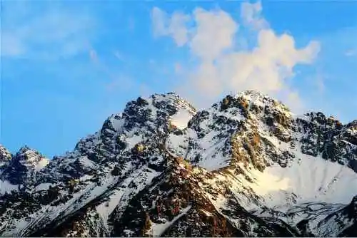 新疆伊犁鹿角湾风光