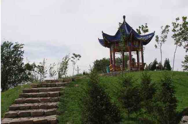 新疆吉木萨尔广场小景,图二