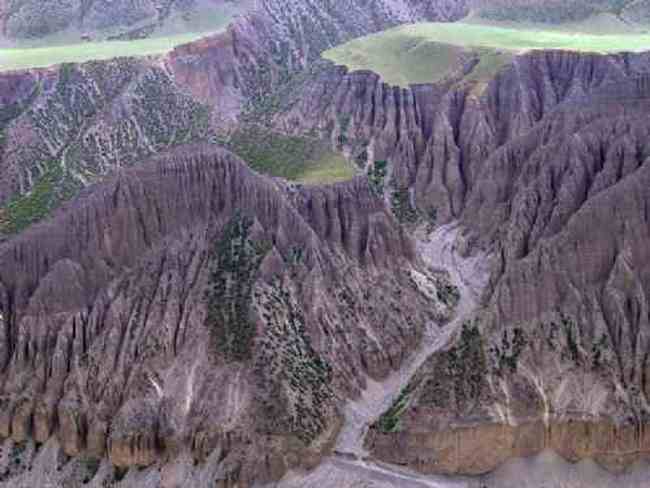 新疆硫磺沟风光,图三