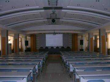 电力大酒店,图一