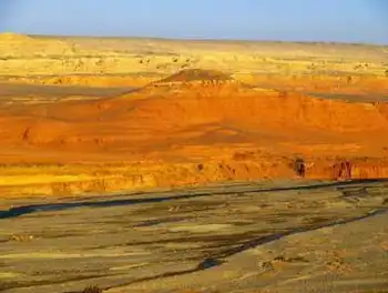 全国平均降水量和降水日数最少的县