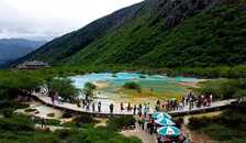 藏情金江:成都.九牟.峨眉山(全景).乐山(含双自费) 双飞7日