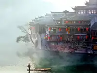 长沙.韶山.张家界.凤凰九景纯玩+桂林.漓江全景.阳朔.象鼻山.古东瀑布四飞10日