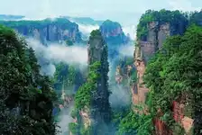 夕阳红海口/三亚/桂林/阳朔/北海三飞10日游