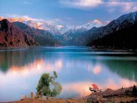 印象疆途：喀納斯，天山天池，吐魯番往返8日游