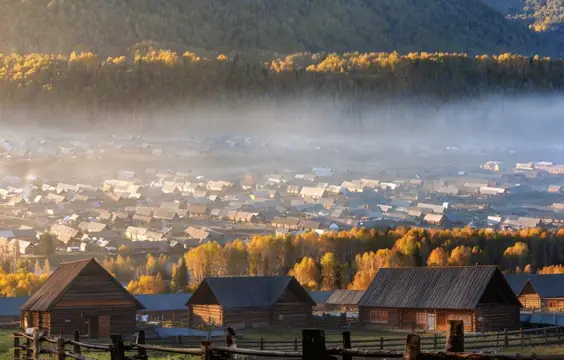 世界旅客的伊犁之约：8天北疆暖心深度游