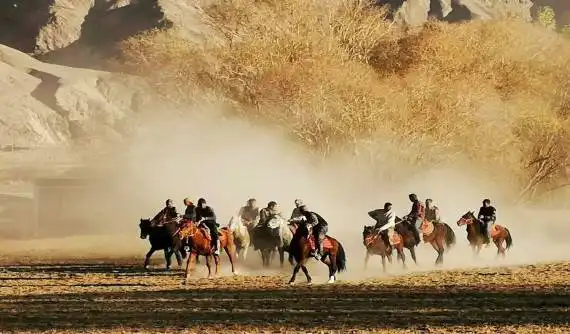 包车游玩幻灯片